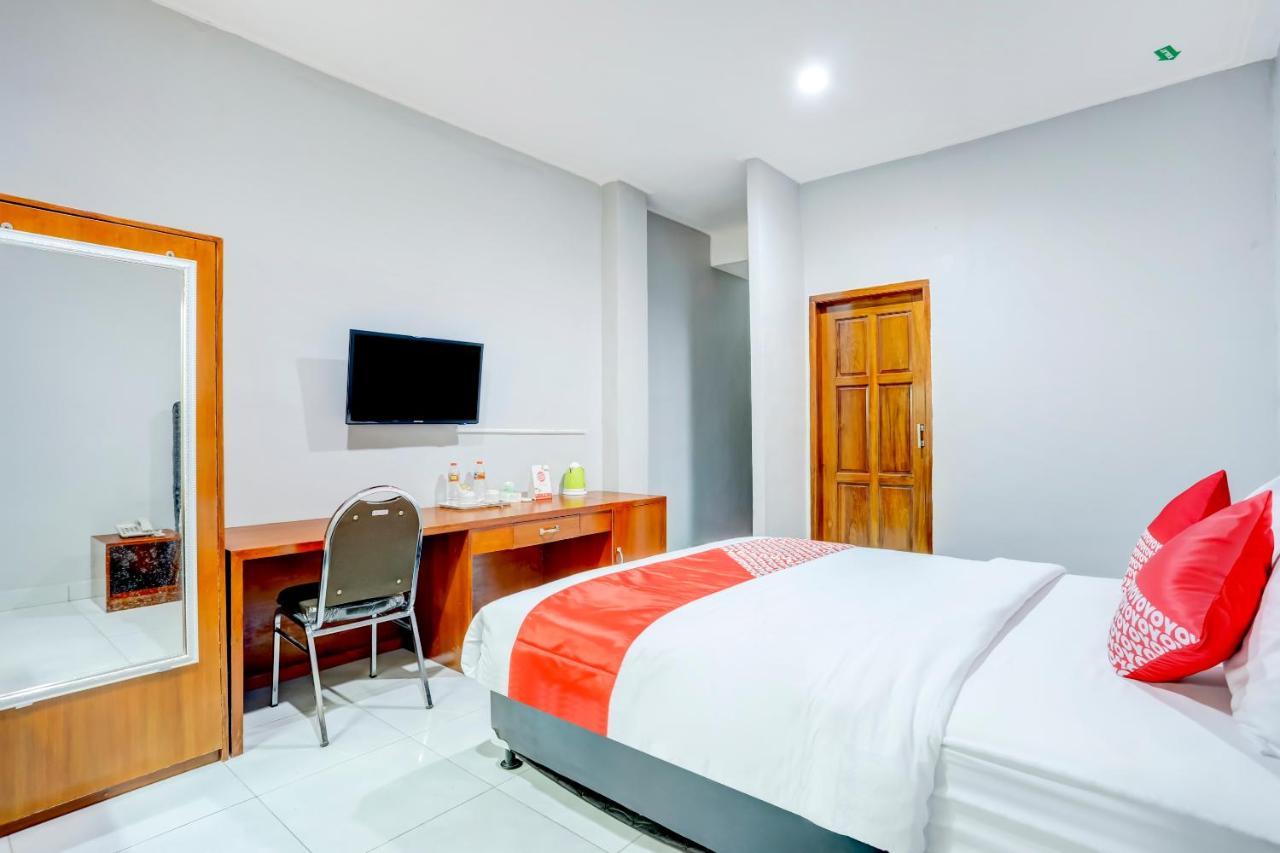 Oyo 90089 Hotel Satria Syariah Denpasar Esterno foto