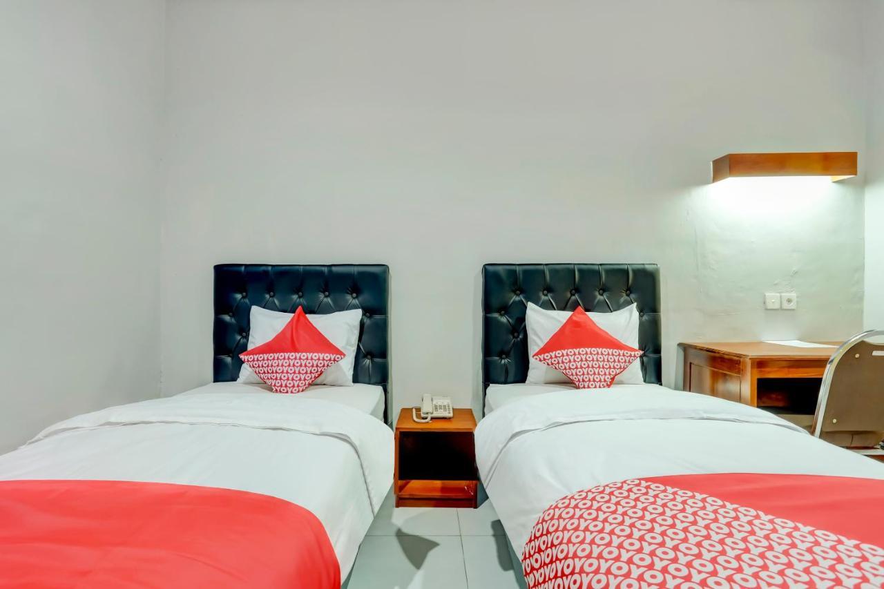 Oyo 90089 Hotel Satria Syariah Denpasar Esterno foto